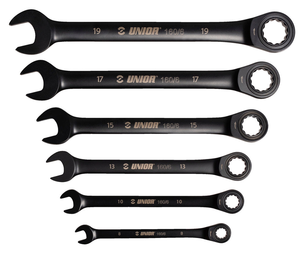 Ringgabelschlüssel Satz mit Ratsche in der Tasche